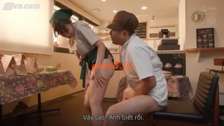 Chồng yếu sinh lý, vợ đành ngoại tình với chủ quán
