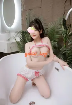Ngọc Tuyền,🦋🦋 xinh 🦋🦋 gái dâm